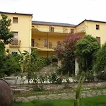 Casa de Campo La Colonial Madrigal de la Vera