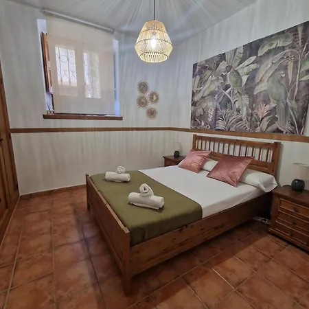 Hostal La Colonial Madrigal de la Vera