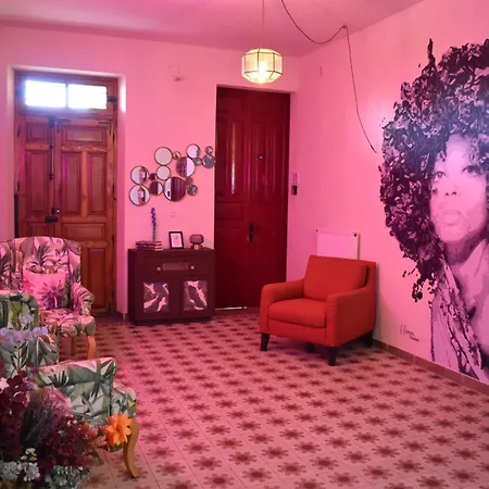 La Colonial