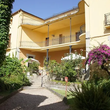 Εξοχικό σπίτι La Colonial Madrigal de la Vera