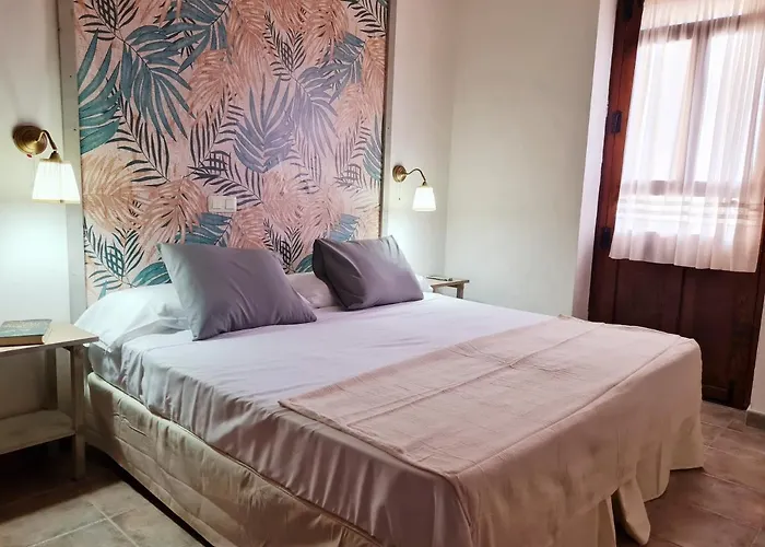 Hostal La Colonial Country house Madrigal de la Vera