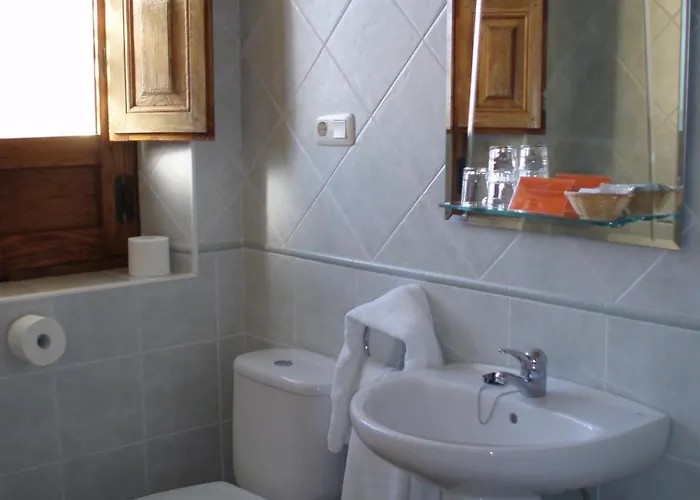 Hostal La Colonial Country house *